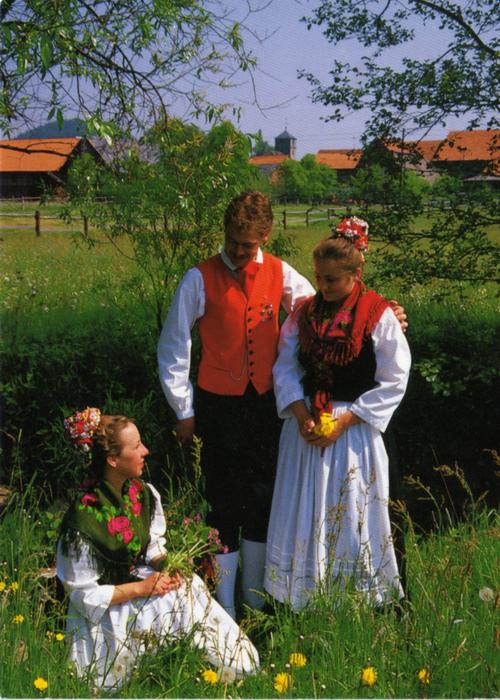 Postkarte "Sonntägliche Sommertracht" Postkarte "Sonntägliche Sommertracht"